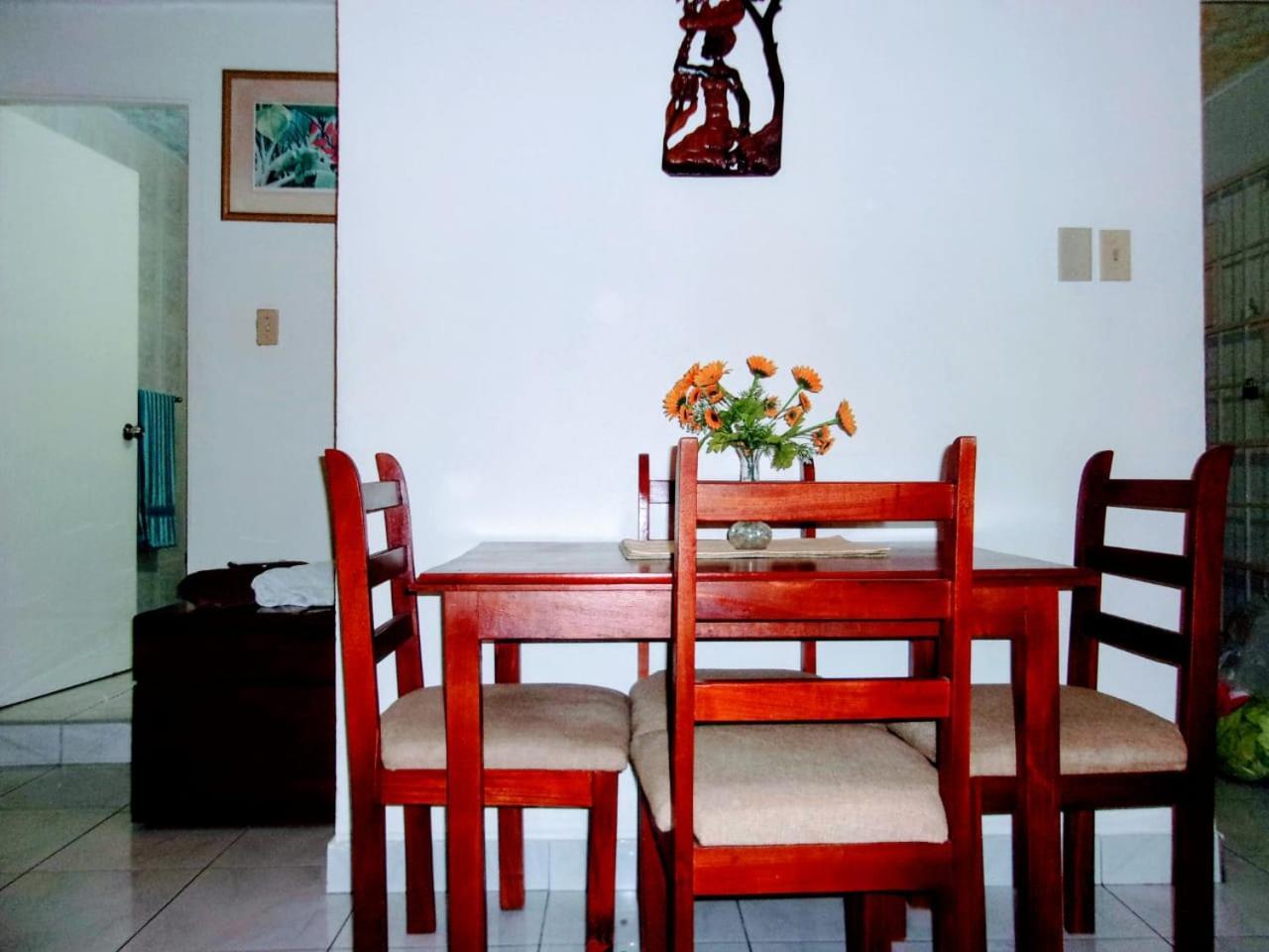 Central Oaklands Kingston Apt Luaran gambar