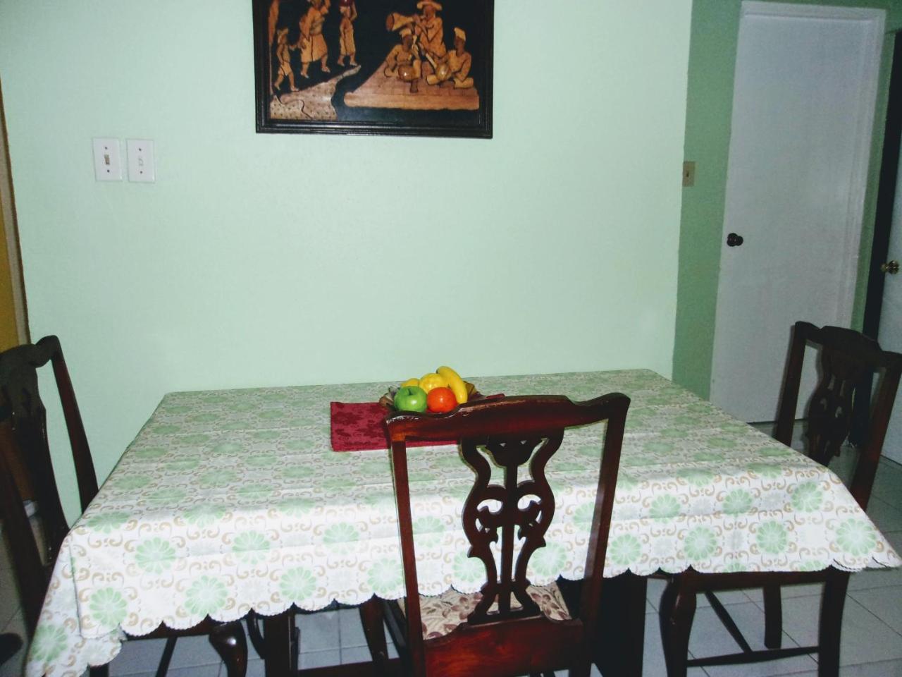 Central Oaklands Kingston Apt Luaran gambar